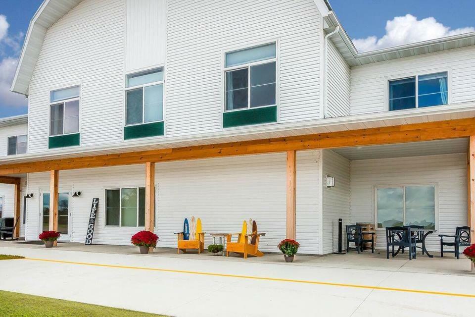 Lakes Inn At Dunvilla Exterior foto
